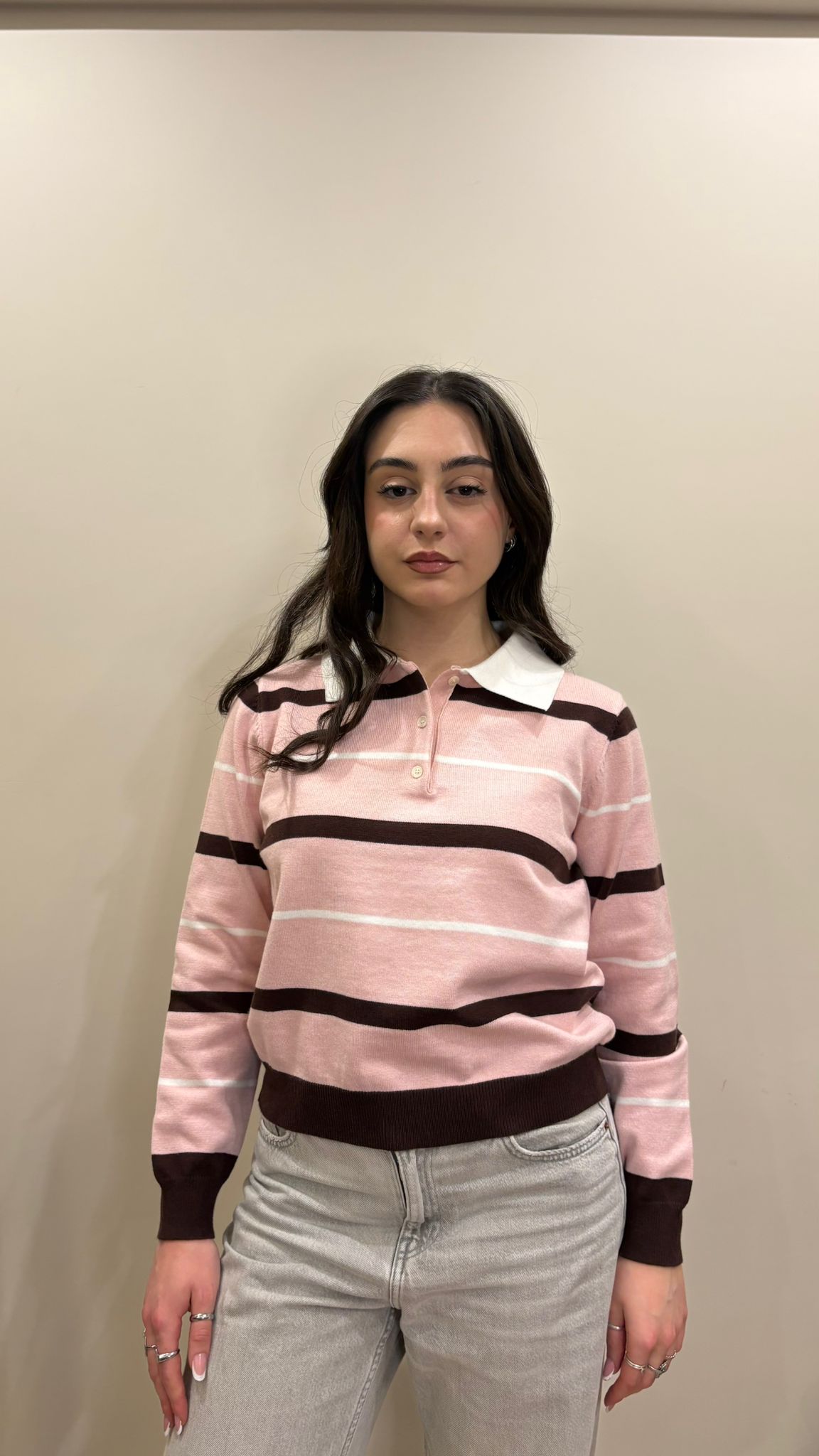 Maglione a righe marroni in morbida lana