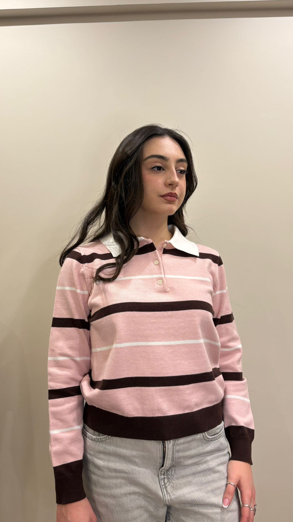 Maglione a righe marroni in morbida lana