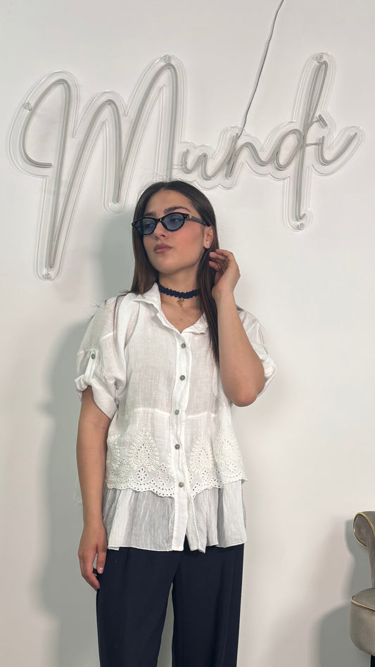 Camicia in puro lino con ricami