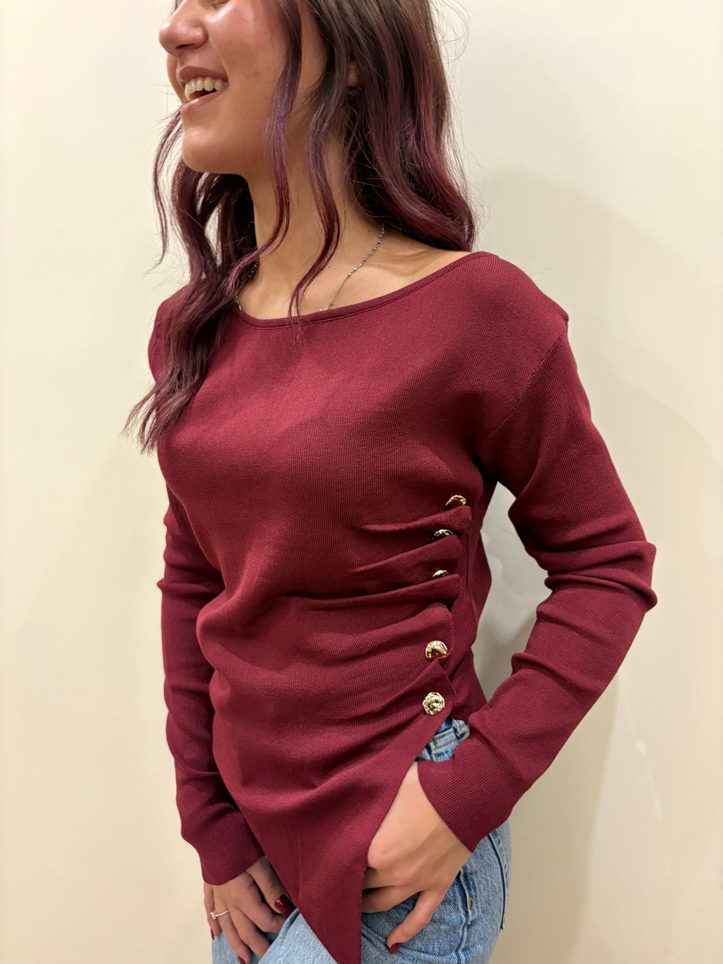 Maglia con arricciatura fianco e bottoni